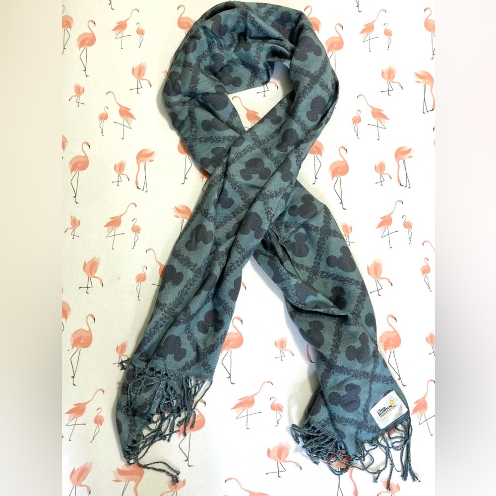 NWOT 🌟 Disney Mickey Ears Scarf with Fringe